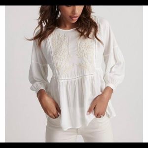 Lucky Brand- Embroidered Peasant Top